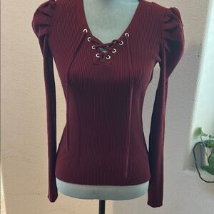 No Bo sweater size S